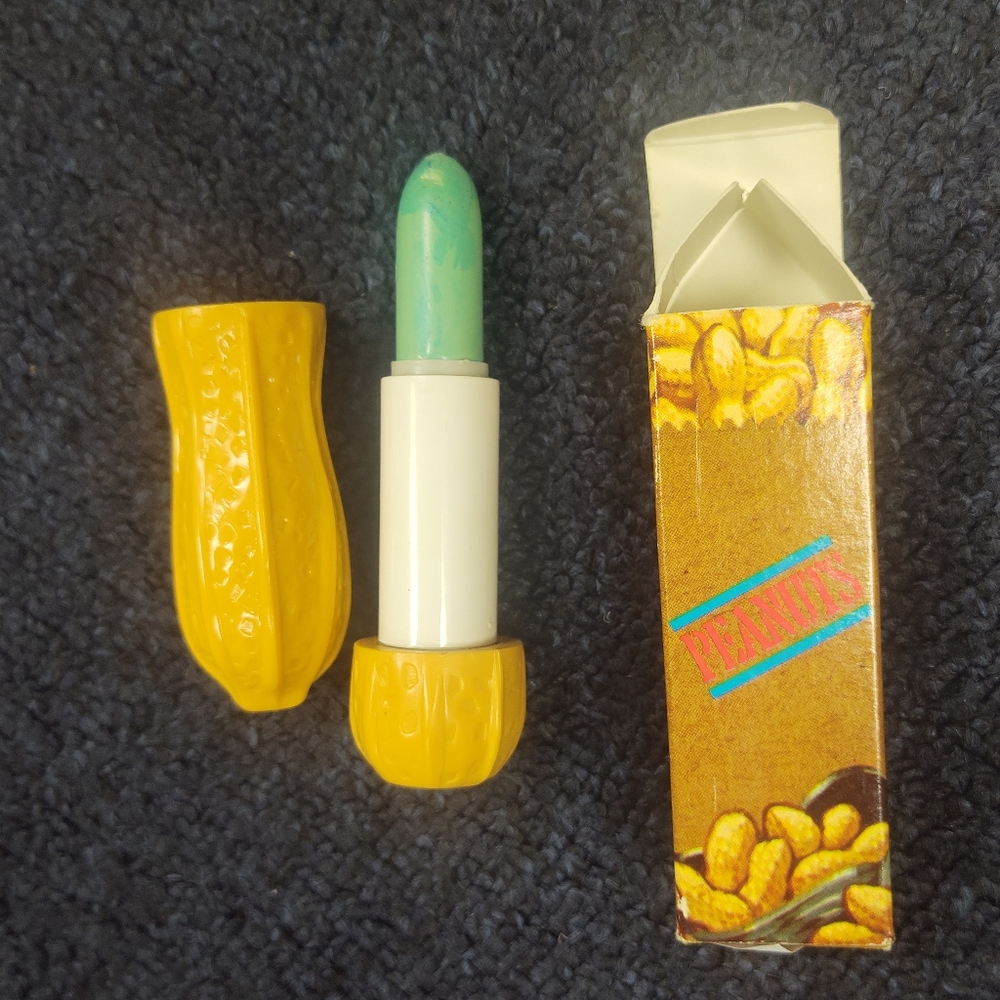 Mr peanuts vintage lipstick